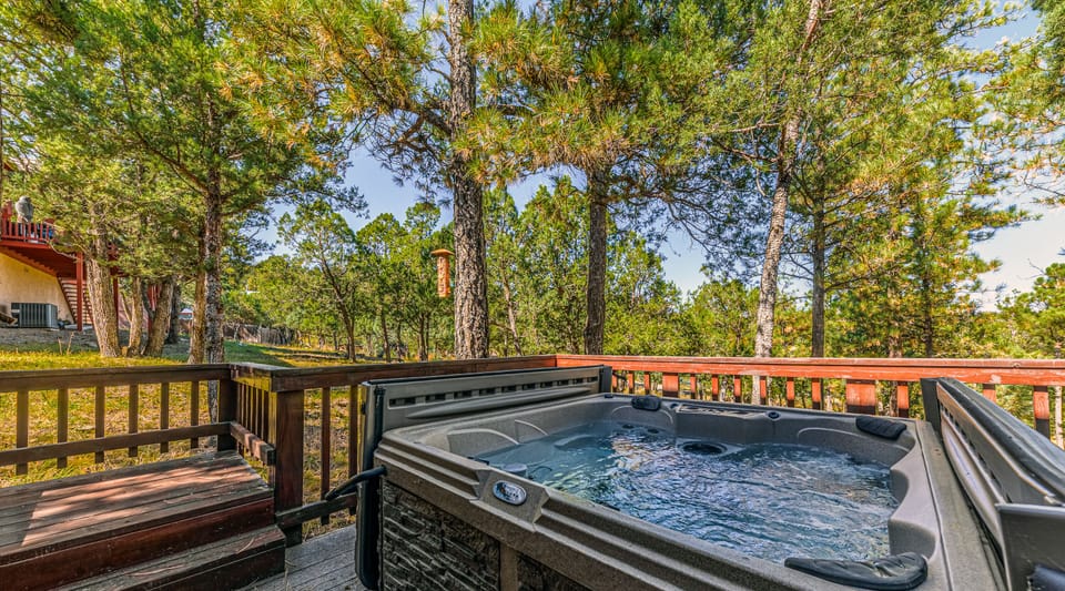 Welcome to Roaming Elk!