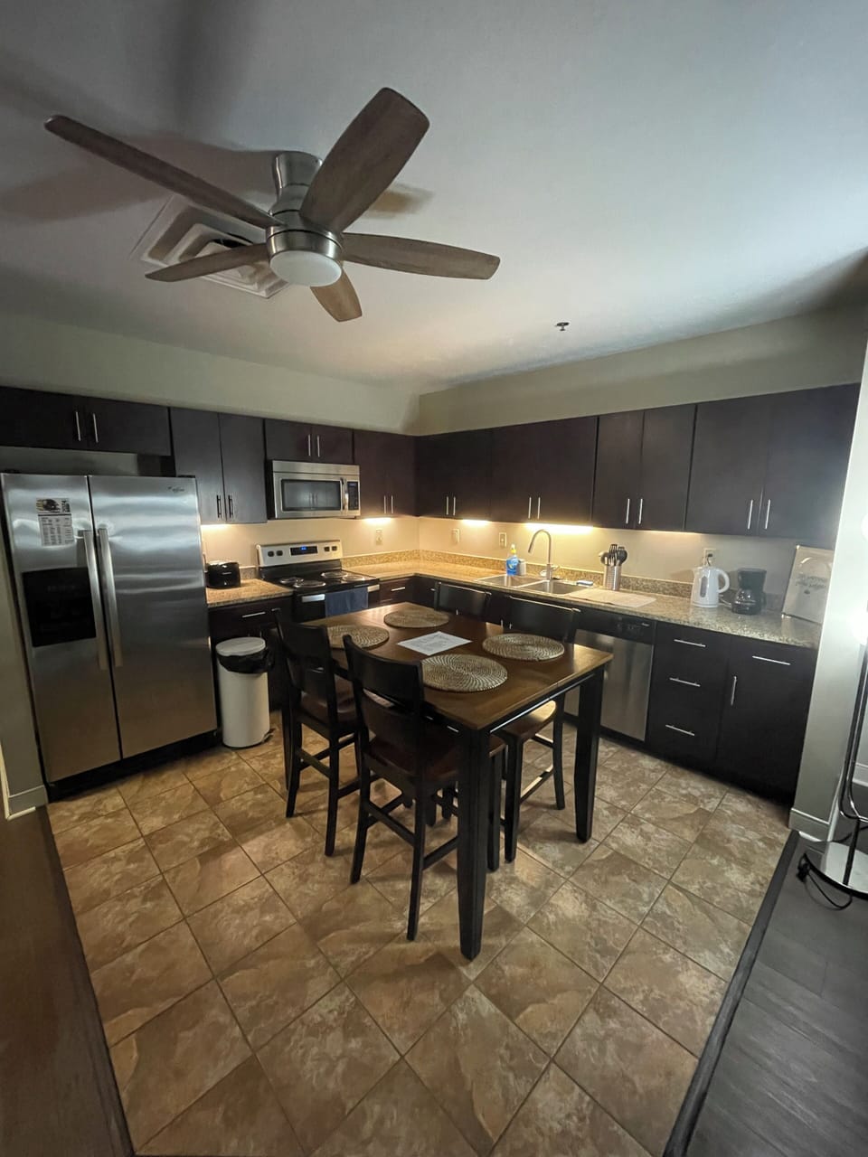 Fully equipped kitchen