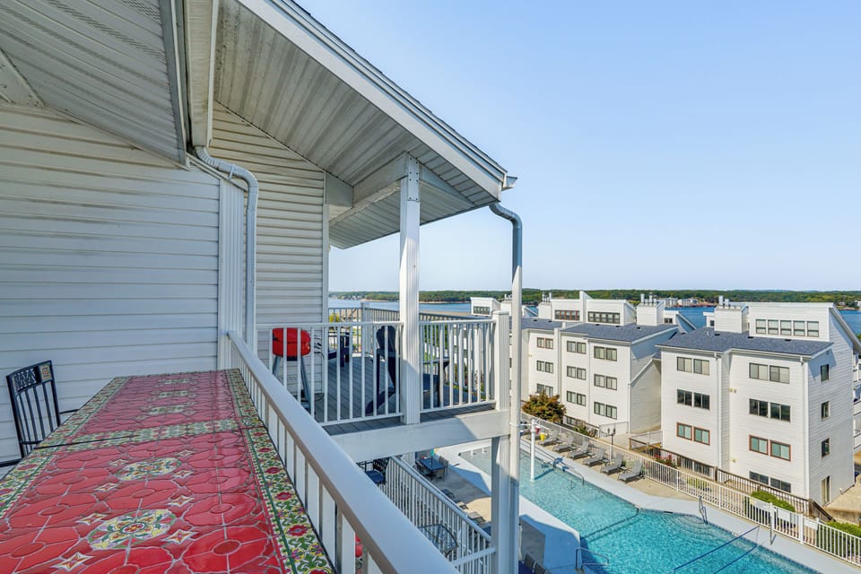 Private Balcony | Electric Grill | Lake & Pool Views | 2-Story Condo
