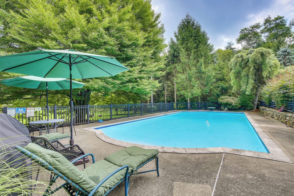 Shared Pool | Gas Grill
