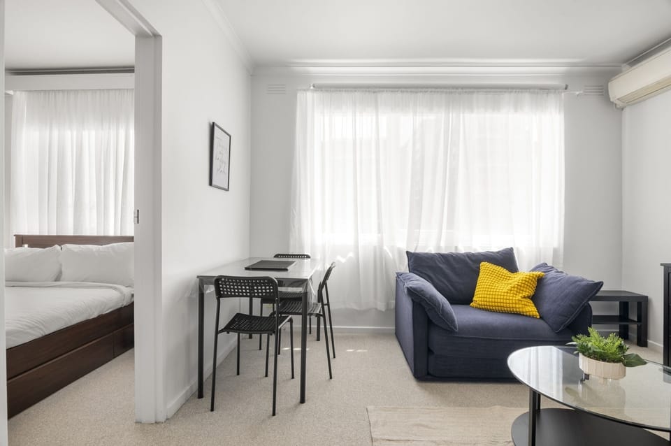 Bedroom/Dining Area/Living Area