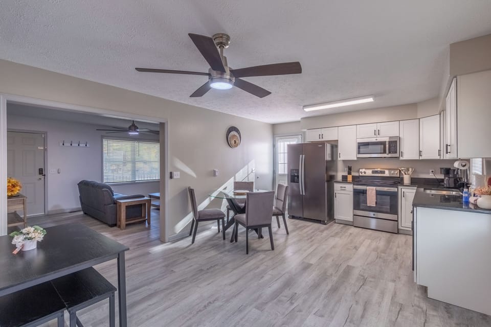 Kitchen - Kitchen