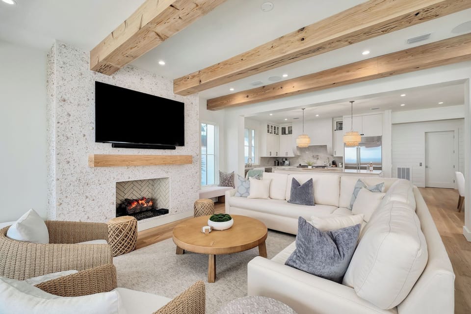 2nd Floor - Main Living