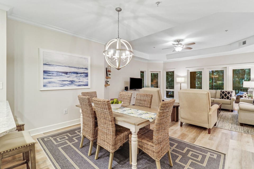 8110 Wendover Dunes | Dining Table - 8110 Wendover Dunes | Dining Table