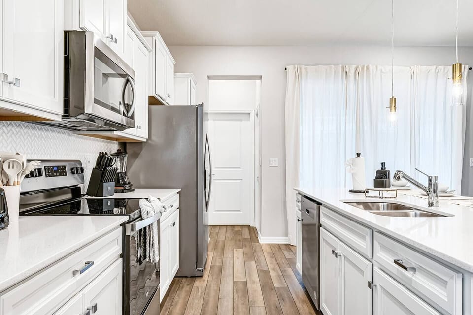 Full Kitchen