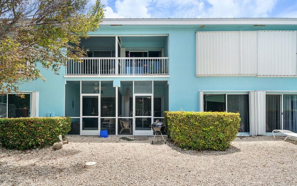 Our Screened Patio steps away from Pool