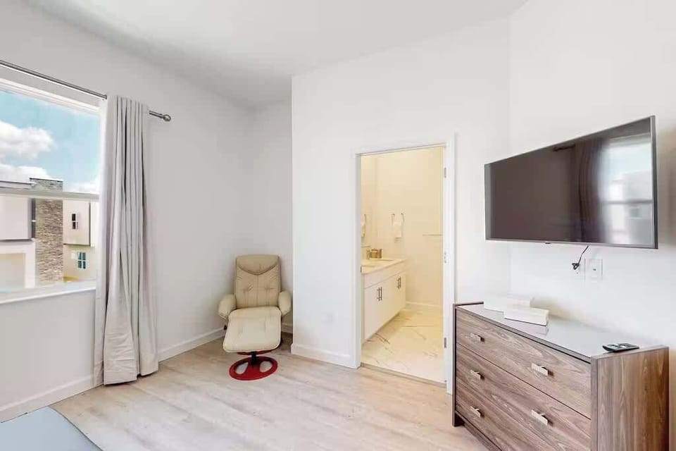 Rest easy in these plush, hotel-quality beds with soft duvets for ultimate comfort.