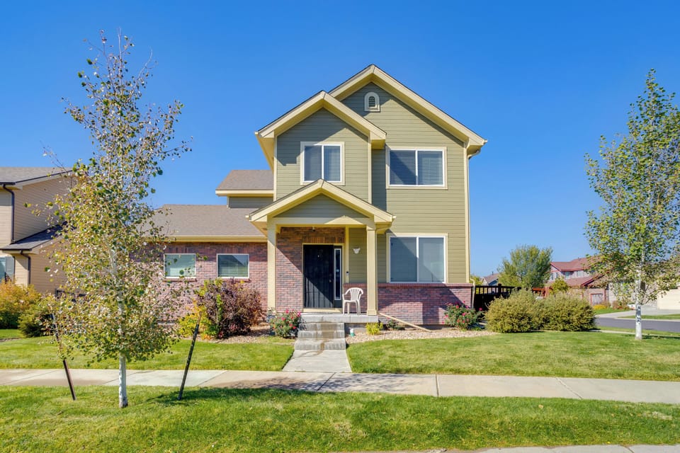 Aurora Vacation Rental | 4BR | 2.5BA | 1,200 Sq Ft | Stairs Required