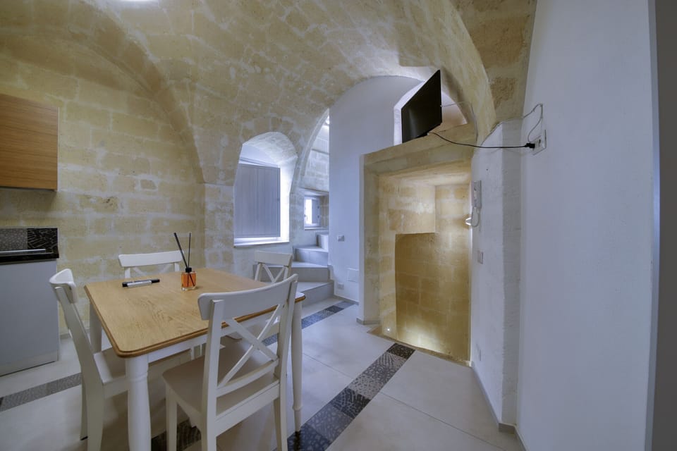 dining room Palazzo Fondo Vico 2 - Affitti Brevi Italia