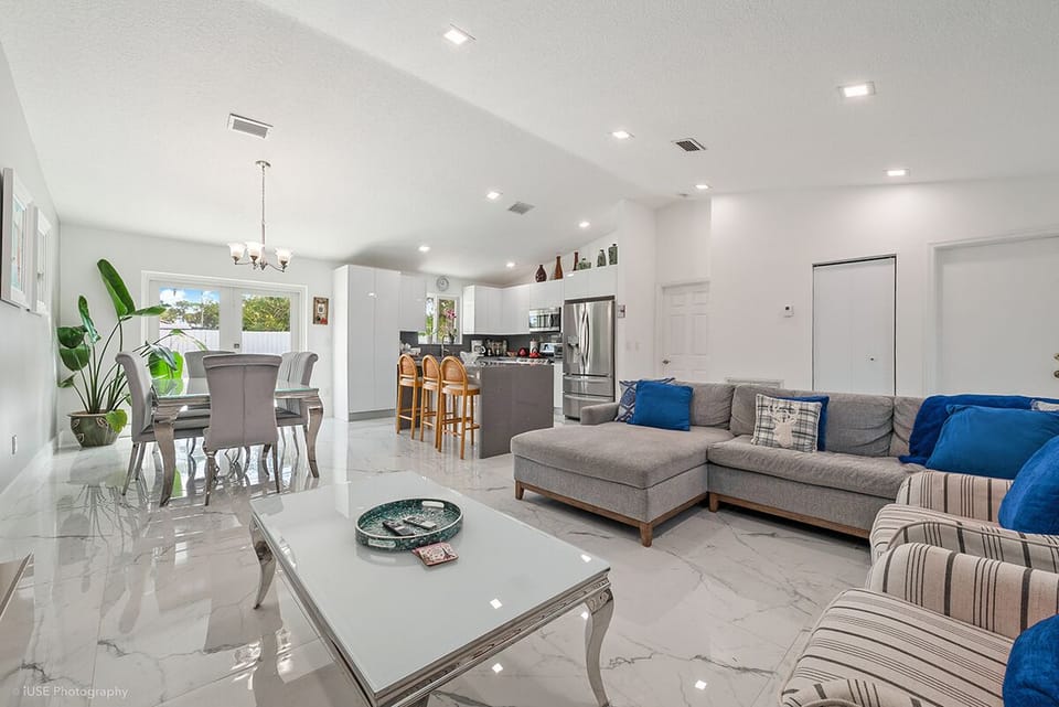 Bright and modern house, roomy and comfortable