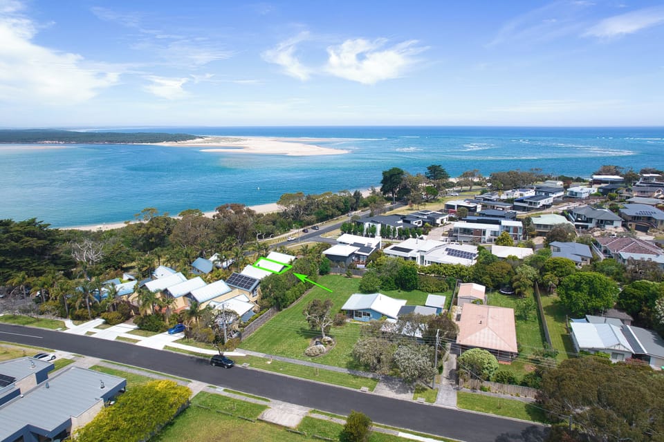 Nice 5km return walk to surf club along The Esplanade or beach. 