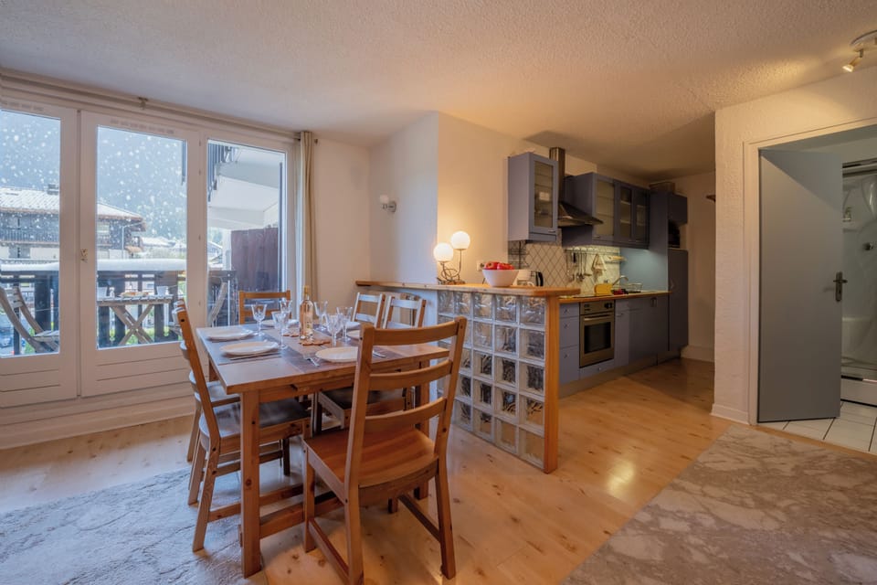 Kitchen and dining area