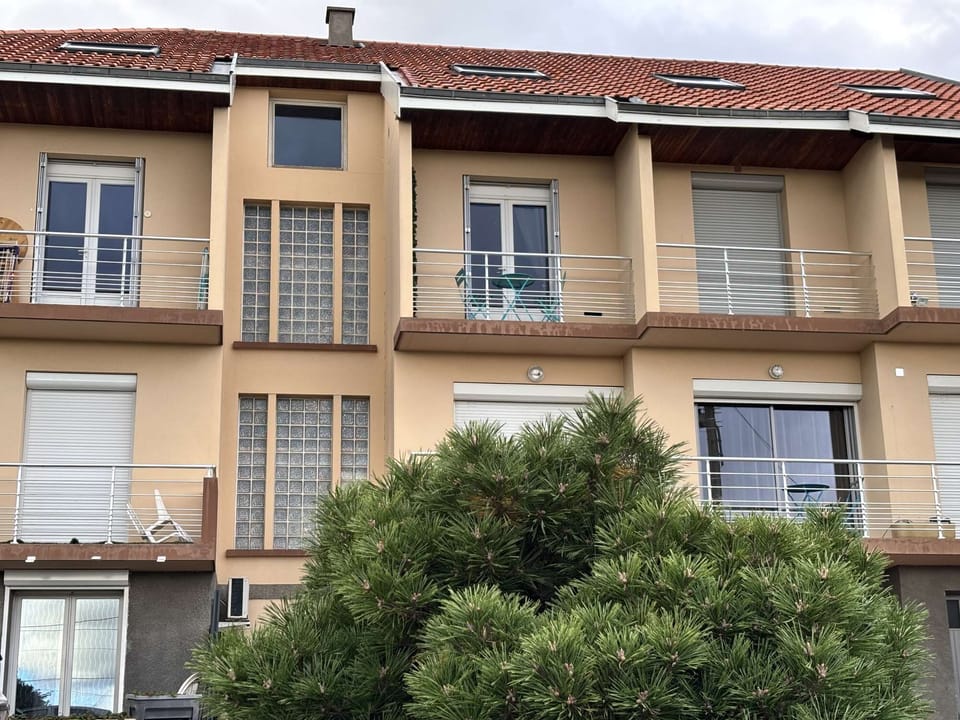 exterior view of residence.