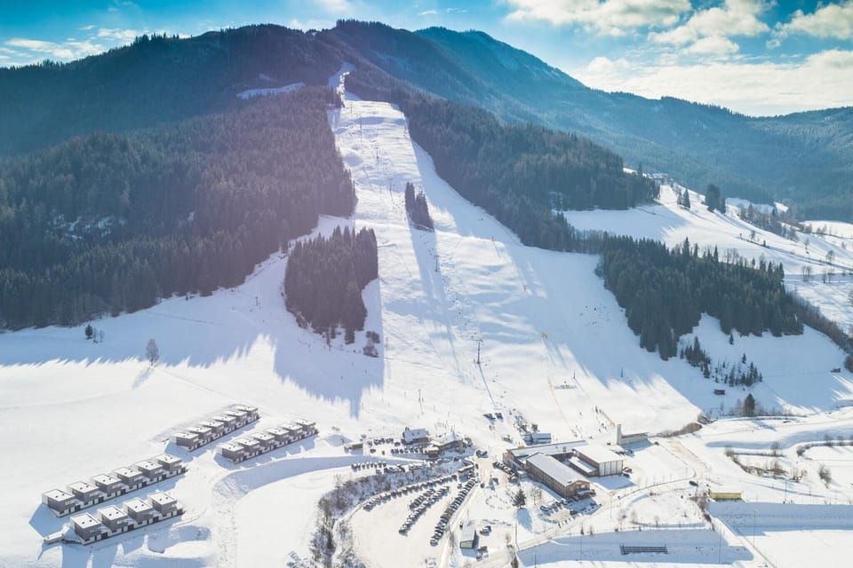 Region [winter] (>5 km)