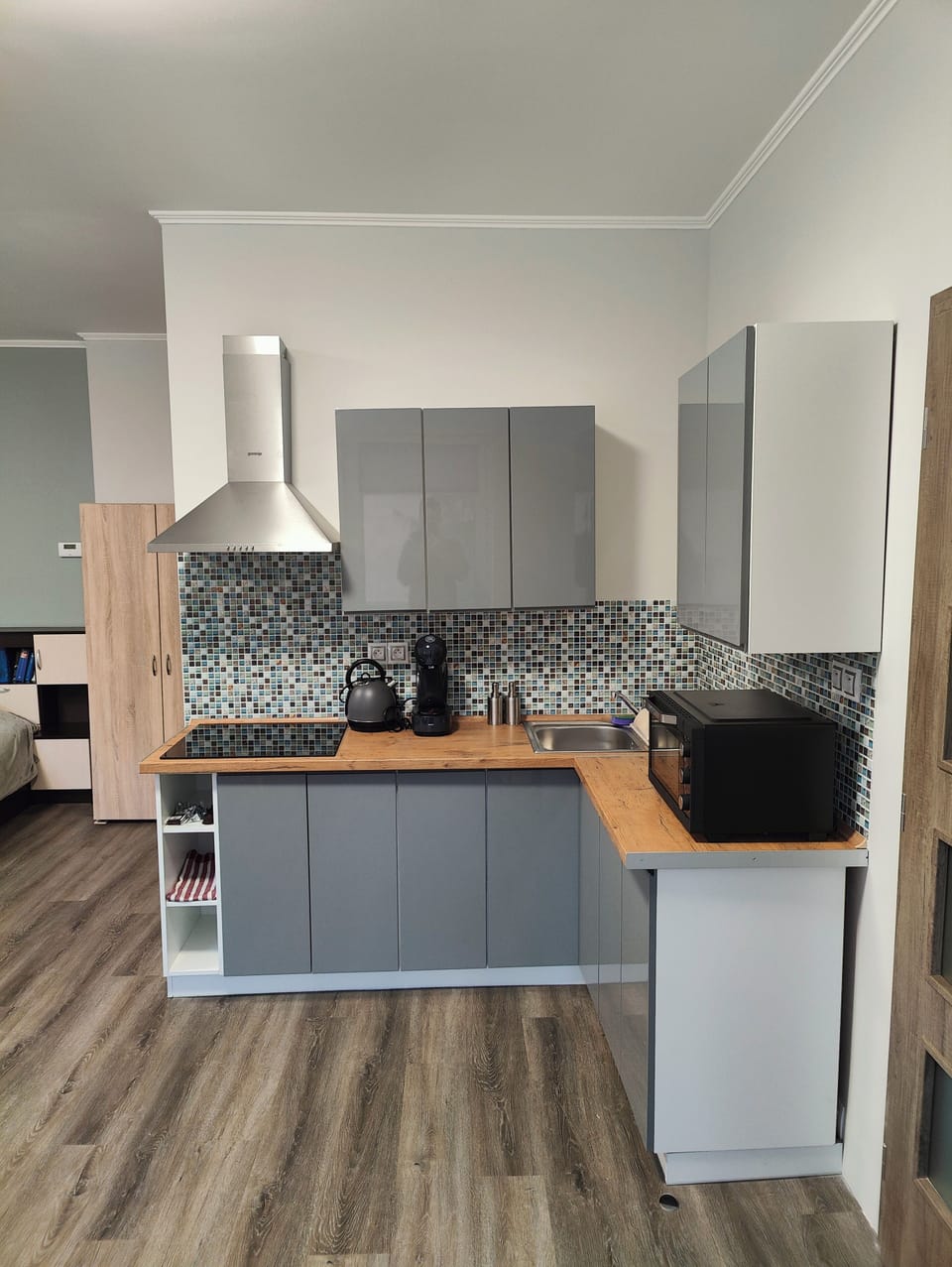 Cellini - Kitchen (2)