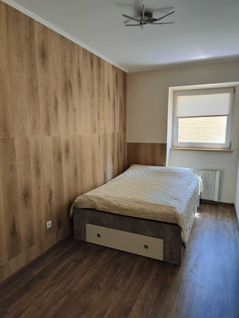 Louisa - Second Bedroom