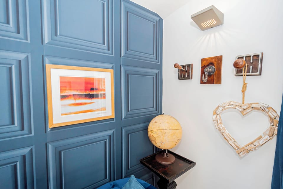 Artistic Nook: Discover a unique blend of charm and style with vibrant decor and inviting details!