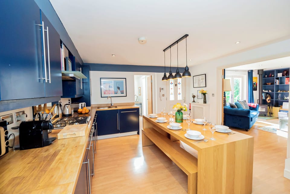 Gourmet Kitchen: Modern designs meet delightful gatherings in this stylish, spacious culinary haven!