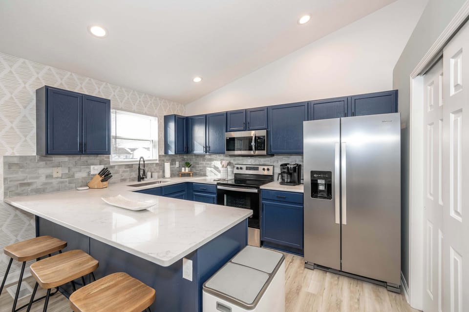 Sip morning coffee or grab a bite at the counter, with seating for 3