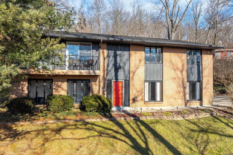 Step into the sophisticated retreat of Top Notch City Escape