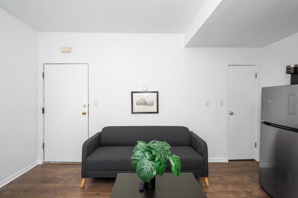 Suite 1: Curl up in the cozy living room & stream all your favorite entertainment