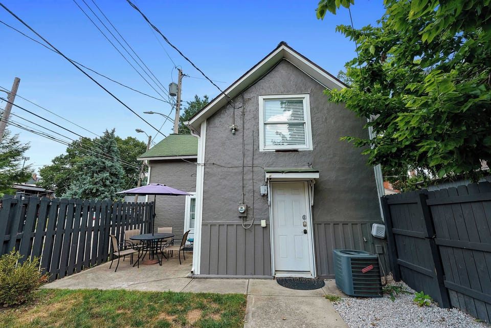 Welcome to Contemporary German Village 3 Bed!