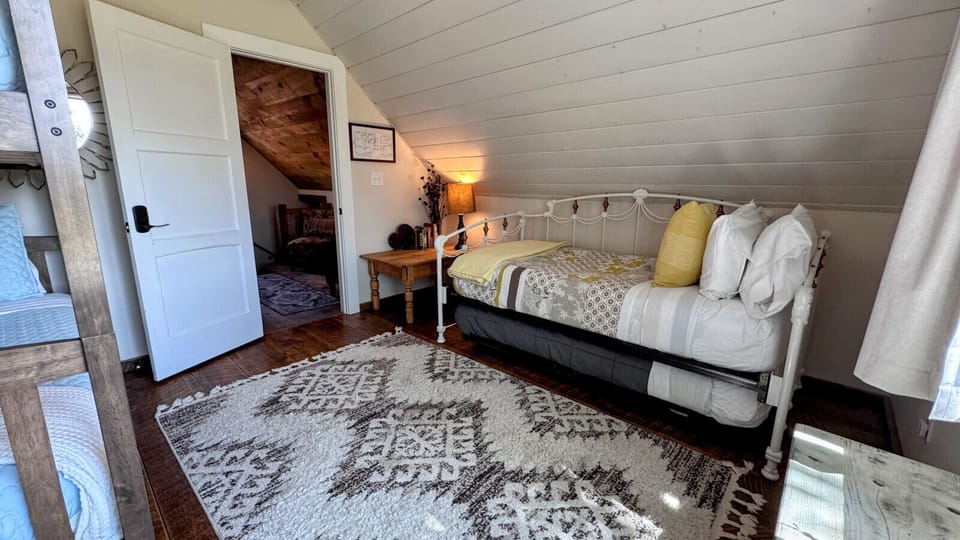Eastwood Upstairs Bunk Bedroom