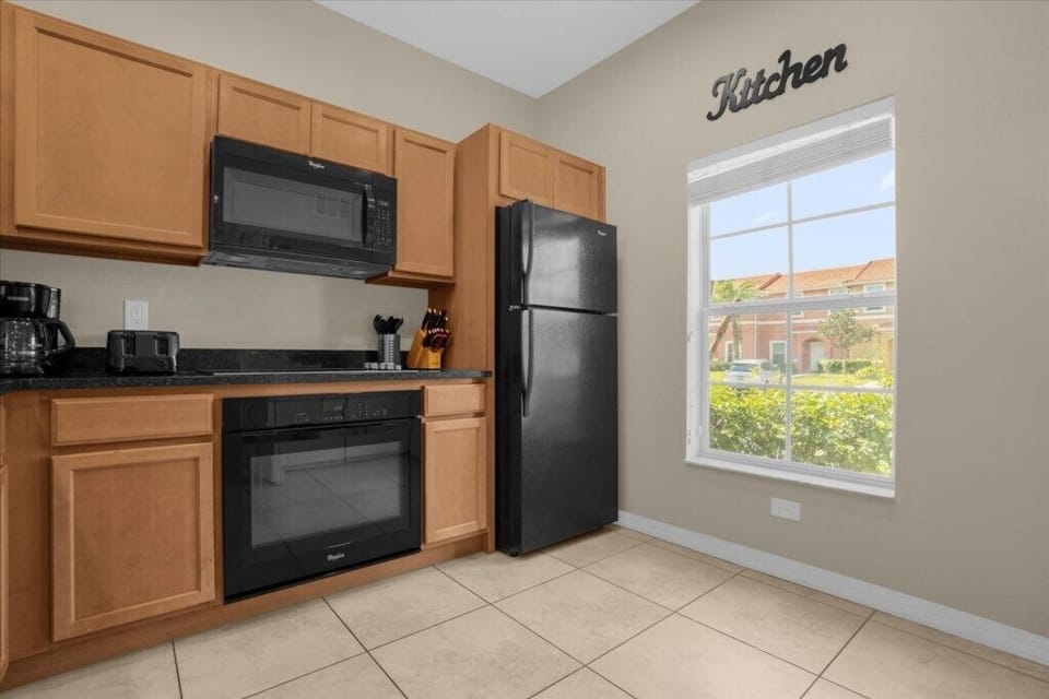 3070WhiteOrchidRoad(9)