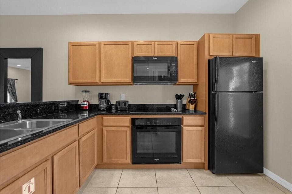 3070WhiteOrchidRoad(8)