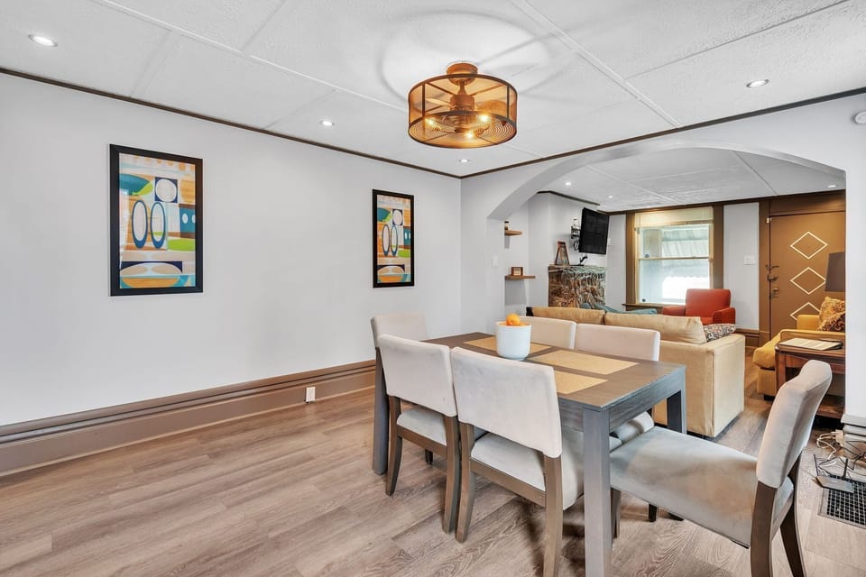 Architecture, Building, Dining Room, Dining Table, Furniture