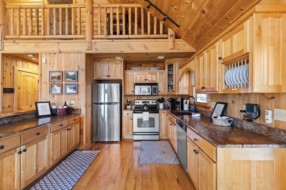 Chasing Views Kitchen 2