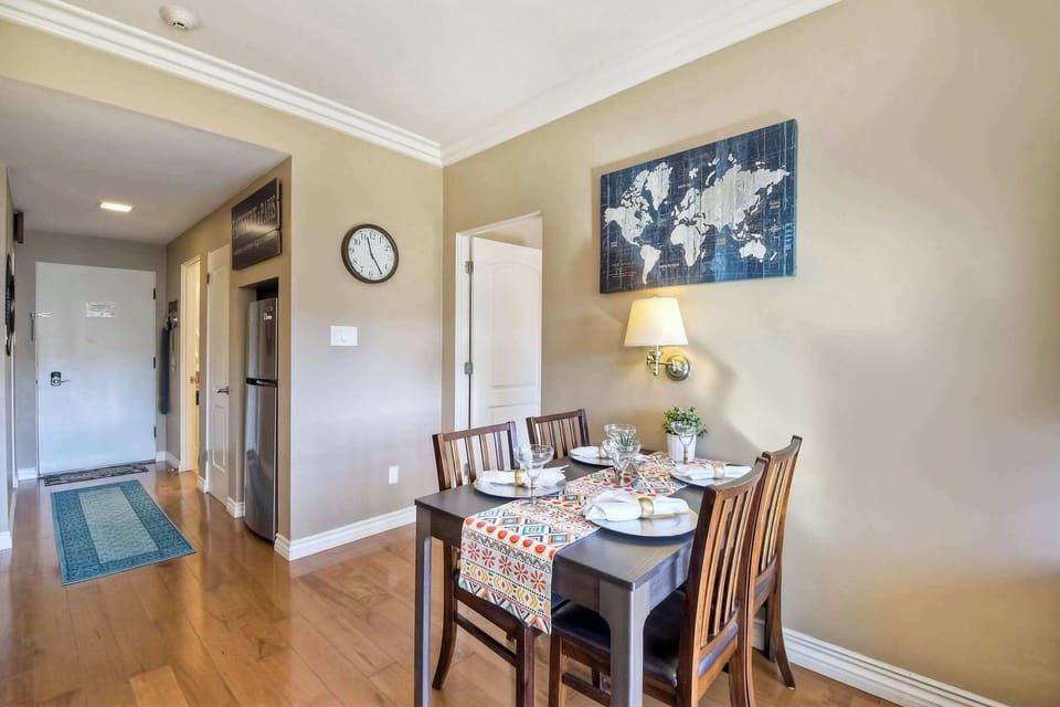 Dining table with seating for 4