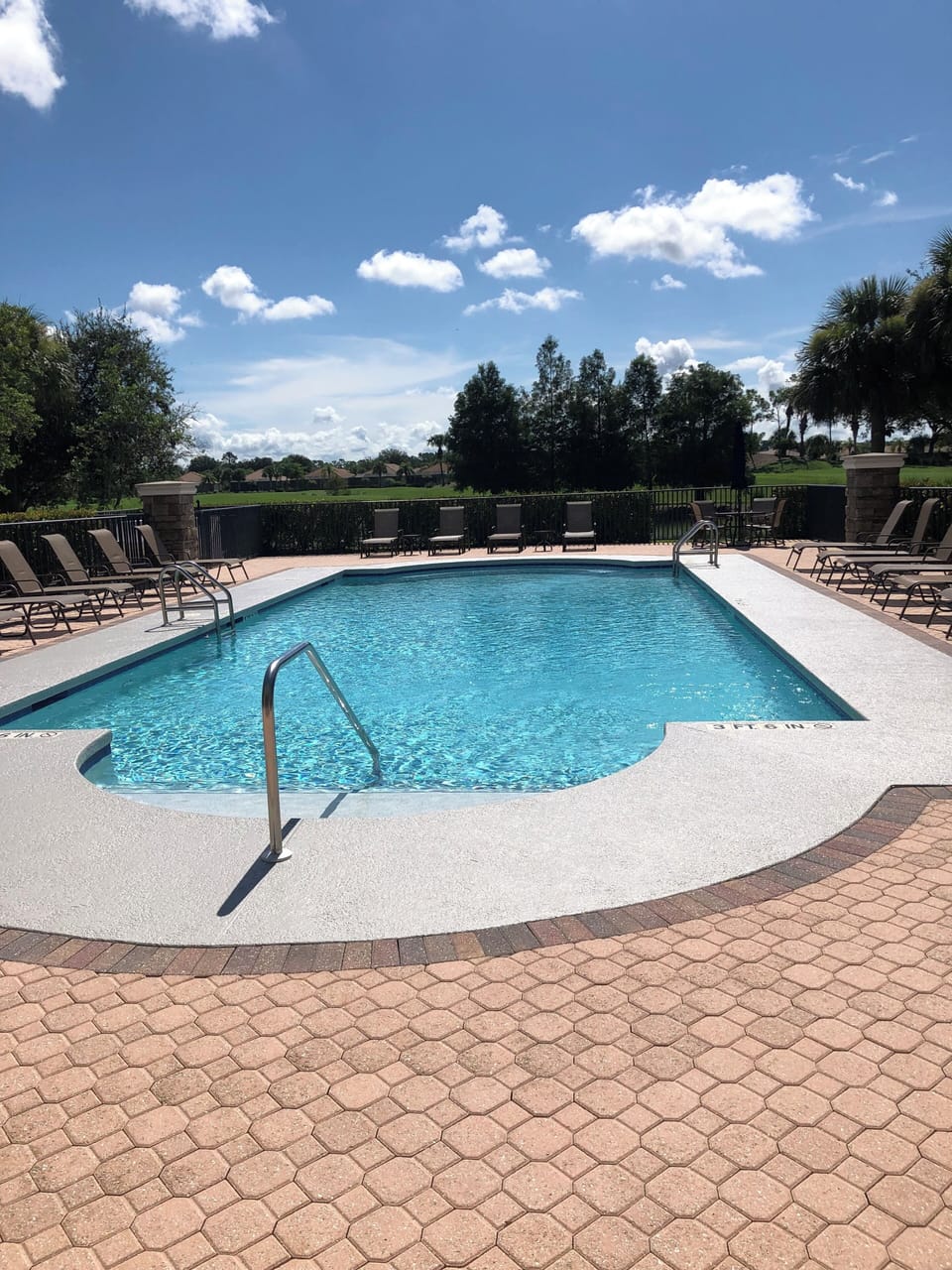 Heritage Bay has 5 satellite pools —this one is 200 ft from the condo!