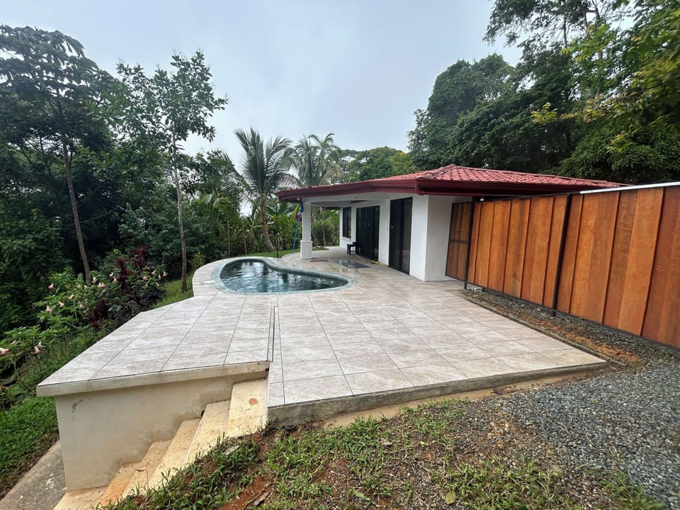 Very private house with Mature fruit trees and flowers, Non-Slip tiles