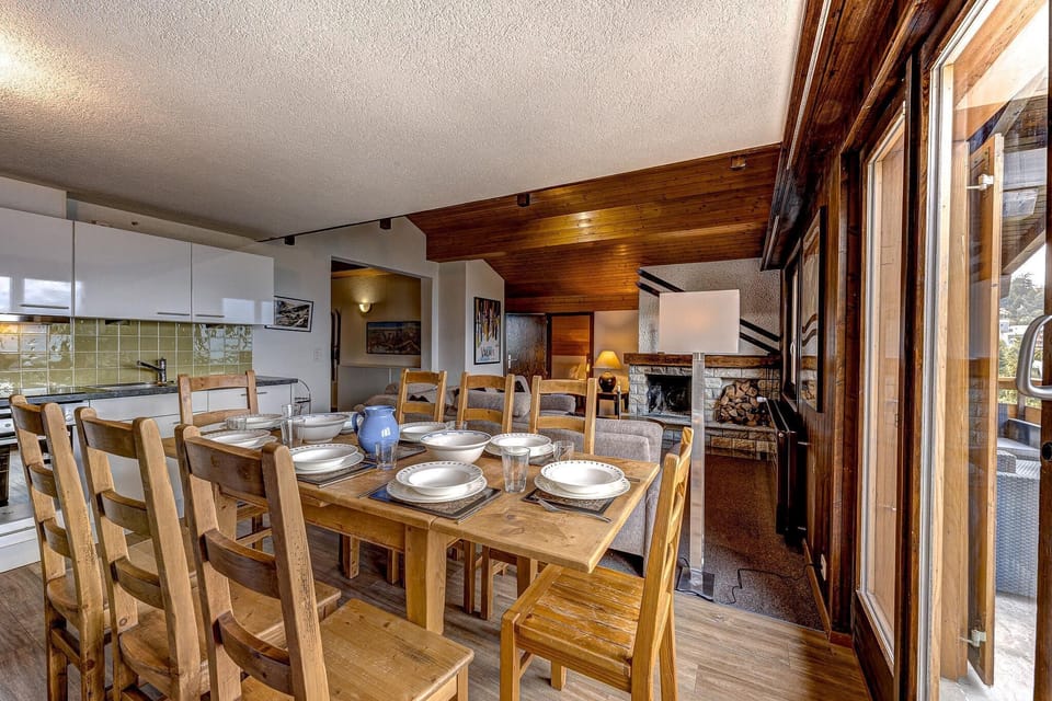 Living-dining room