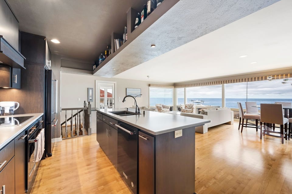 The open-concept living area provides ample space for entertaining guests.