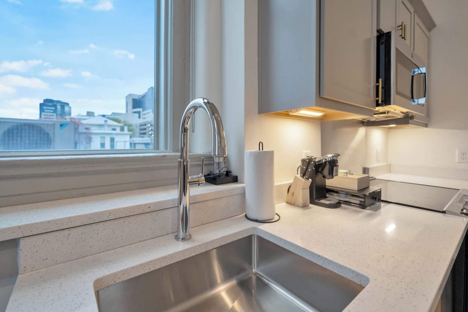 Kitchen: Cozy kitchen and dining setup, designed for comfort and convenience.