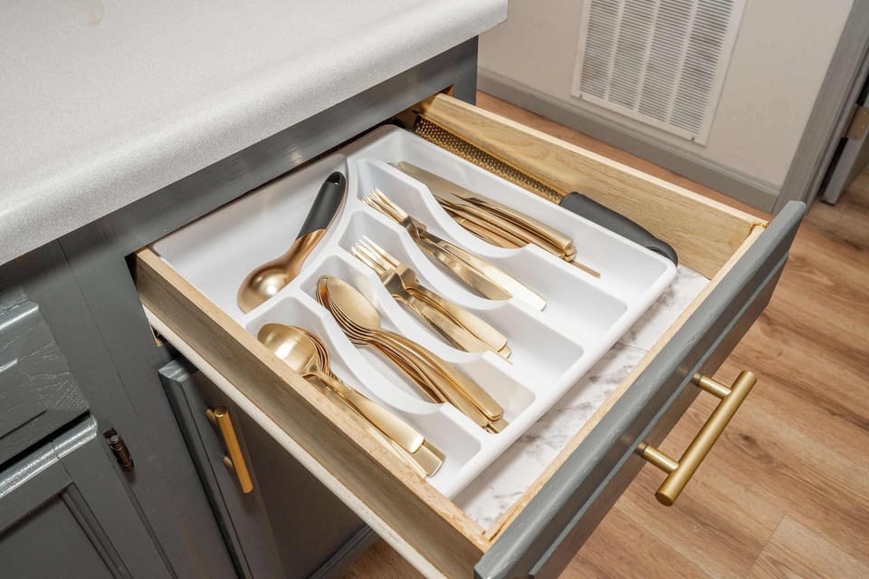 No need to pack the dishes & cookware for your trip to Kentucky!