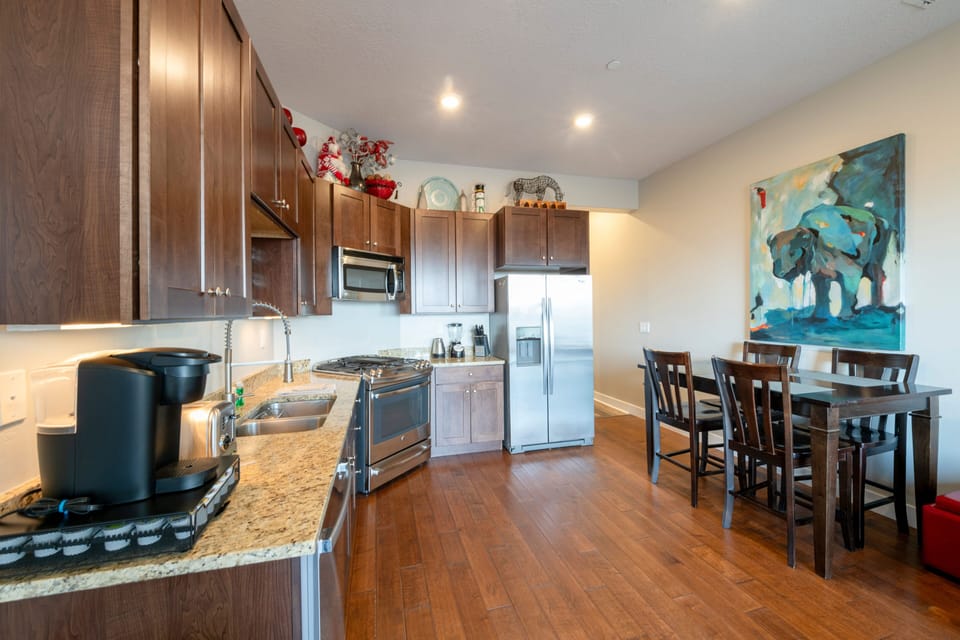 Newpark Terrace 57-Full kitchen with cookware, Kuerig