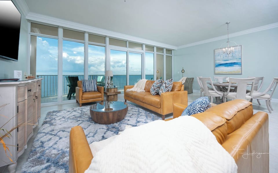 Phoenix Gulf Towers 1806, Tower Two, Orange Beach, Alabama, beach front, 2 bedroom condominium on the 18th floor