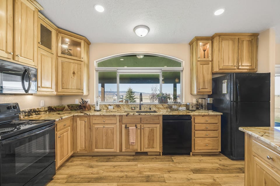 Full kitchen with Granite counters