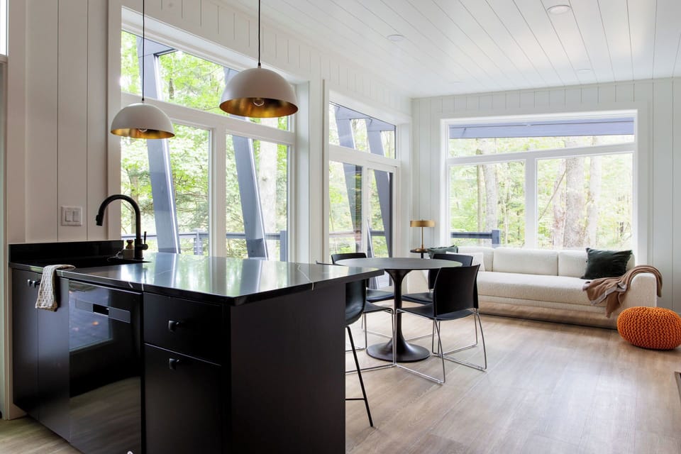 Modern Mohican Fauna Bluff 06