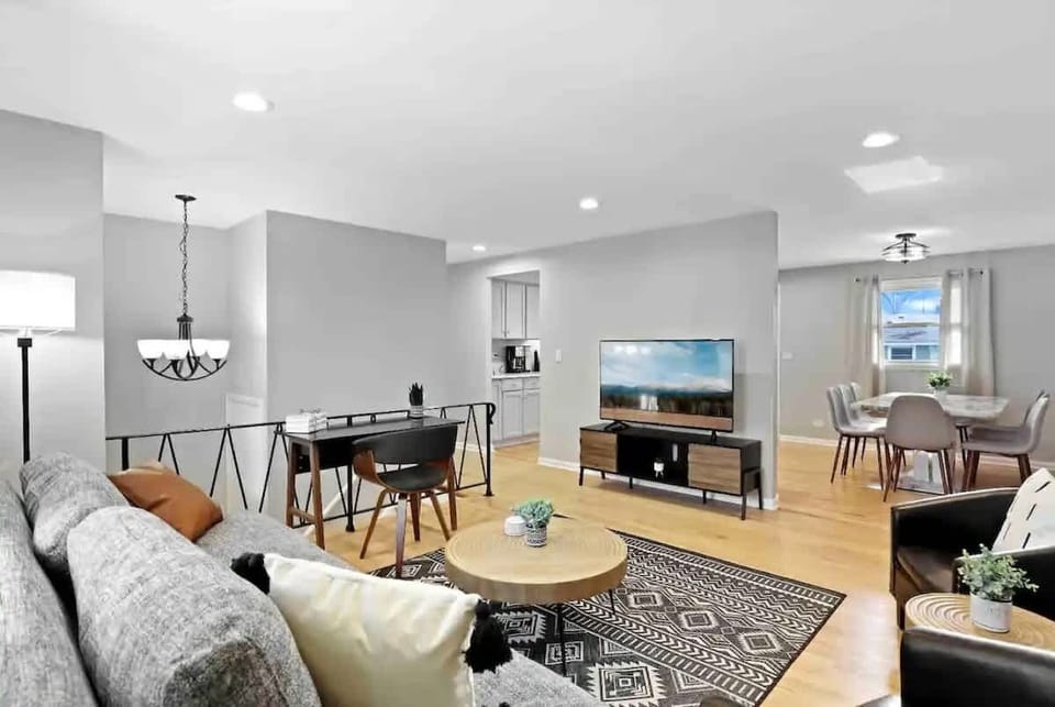 ac04423c-5a41-448e-ae64-3847d9e1a6f1