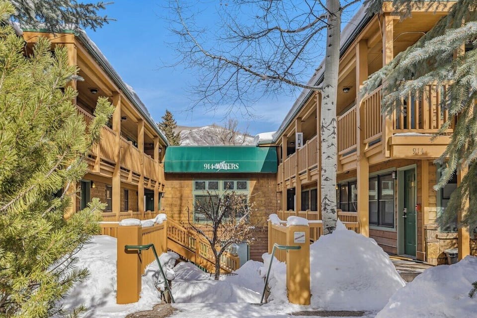 Exterior building of your Snowcap Suite.