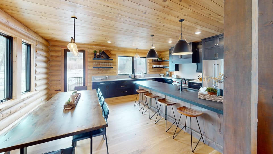 90-Blackfoot-Trail-Kitchen 1