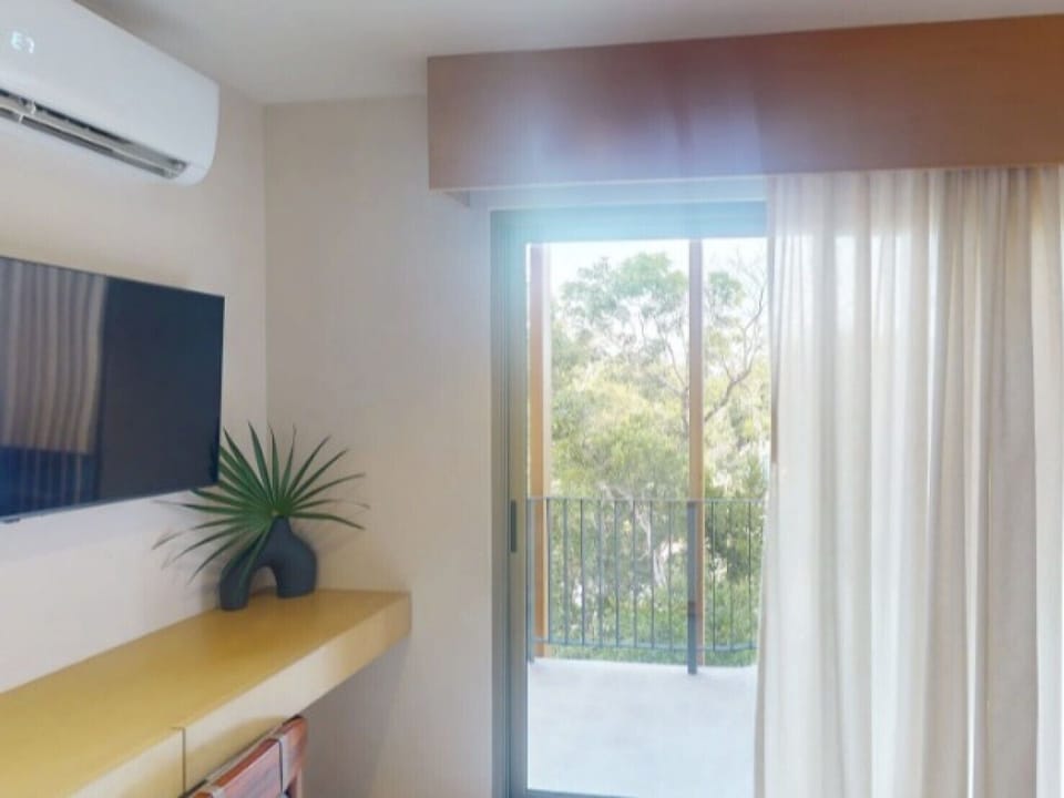 Aflora - 3 Bedroom Apartment - D303 - Master Suite