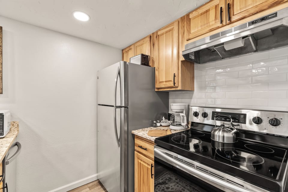 Kitchen (2)