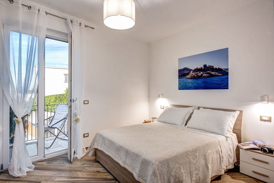 Autumn, Bedroom, Spring, Summer, Winter