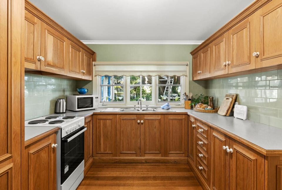 Spacious kitchen