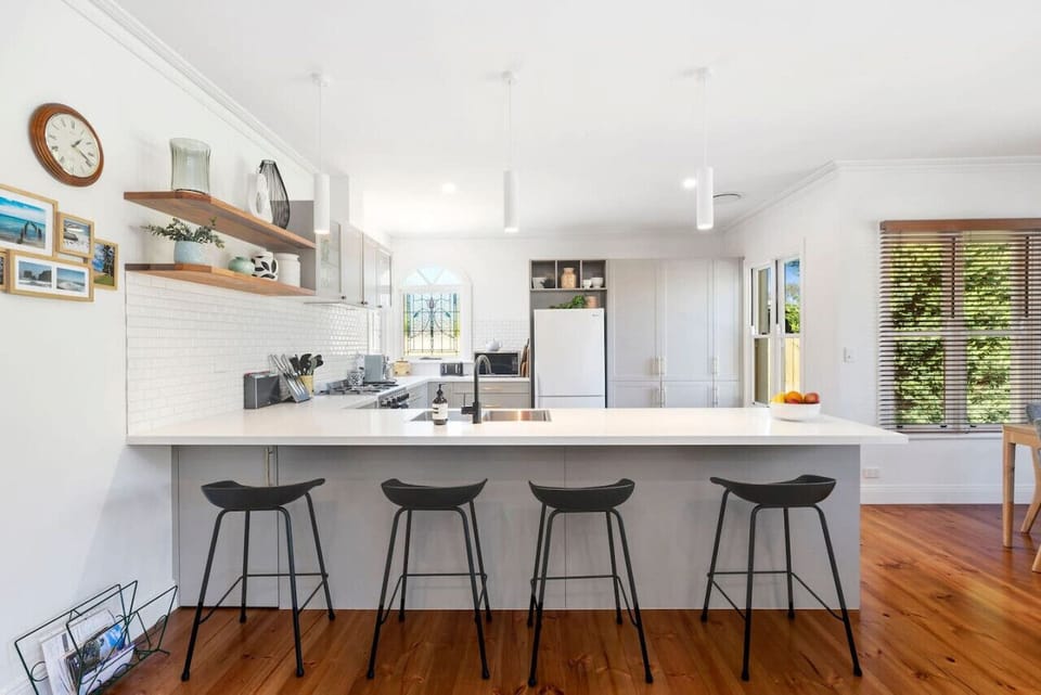 Breakfast bar and modern kitchen
